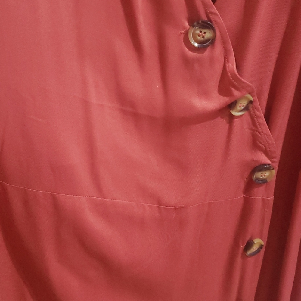 Dress - Picture 2 of 3